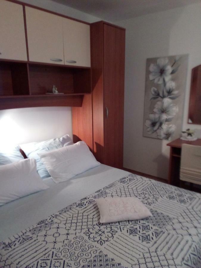 Apartments Pinezic Martinšćica Kültér fotó